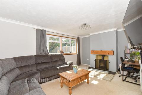 Streele View, Uckfield TN22 3 bed semi
