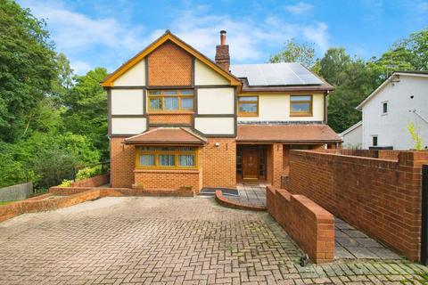 Heath Close, Aberdare CF44 4 bed detached house for sale