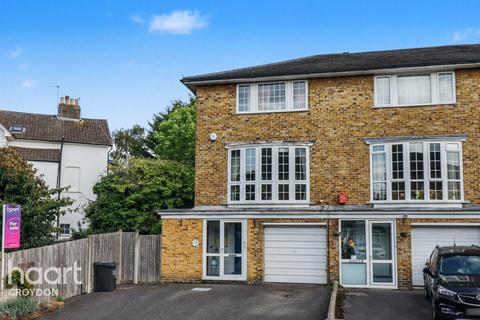 Waldronhyrst, South Croydon 4 bed end of terrace house for sale
