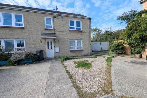 57 Thurlocks, Tintinhull, Yeovil... 2 bed ground floor flat for sale