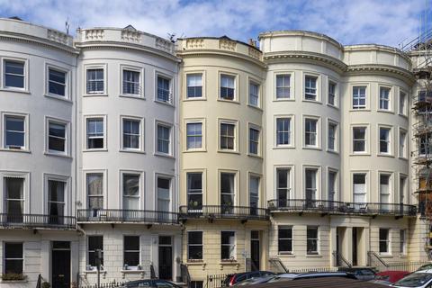 Brunswick Place, Hove, BN3 1 bed flat for sale