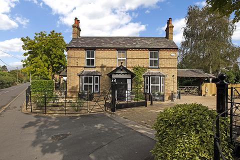 Graveley Road, St. Neots PE19 5 bed detached house for sale