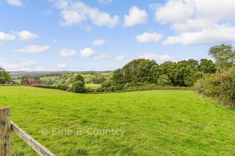 Piccadilly Lane, Mayfield TN20 6 bed detached house for sale
