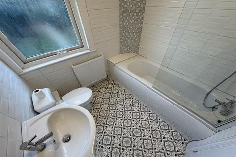 Trinity Road, Southend on Sea 3 bed terraced house for sale