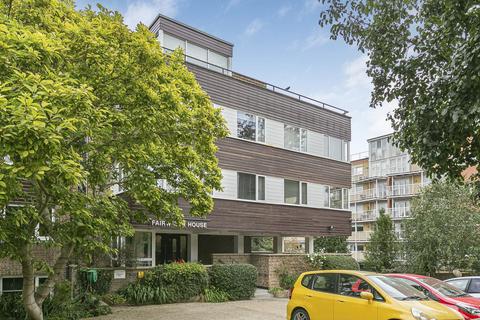 Twickenham Road, Teddington, TW11 1 bed apartment for sale