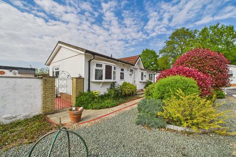 Boxhill Road, Boxhill, Tadworth KT20 2 bed park home for sale
