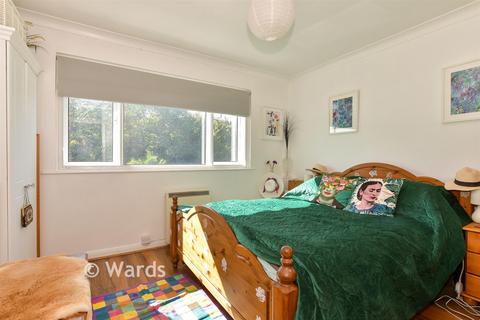 Woodchurch Close, Sidcup, Kent 2 bed terraced house for sale