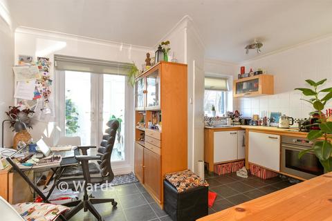 Woodchurch Close, Sidcup, Kent 2 bed terraced house for sale