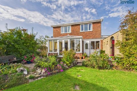 Lissington Road, Lincoln, LN3 3 bed detached house for sale