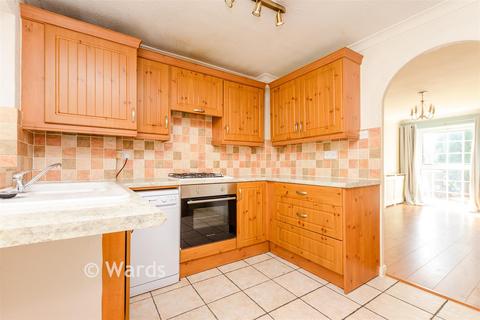 Winters Croft, Gravesend, Kent 2 bed end of terrace house for sale