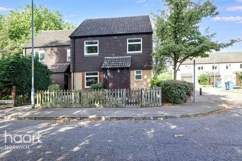 Plantsman Close, Norwich 3 bed semi