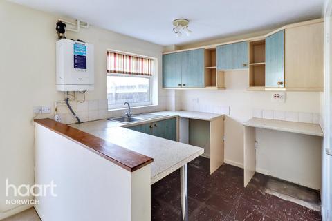 Plantsman Close, Norwich 3 bed semi