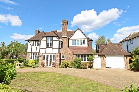 Hayes Lane, Beckenham, BR3 4 bed detached house for sale