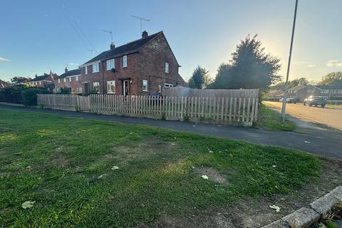 Bickerstaffes Road, Towcester, NN12 2 bed semi