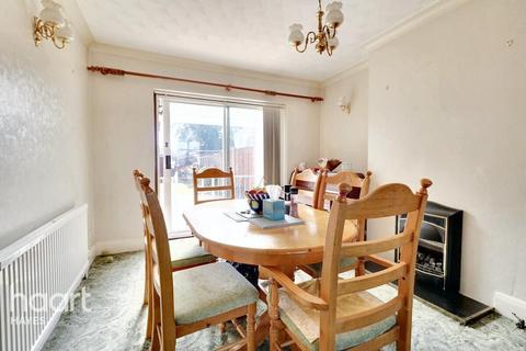 Chatsworth Road, Hayes 4 bed semi