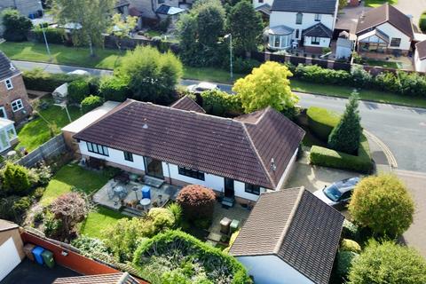 Ripon Avenue, Beverley, HU17 8UN 3 bed detached bungalow for sale