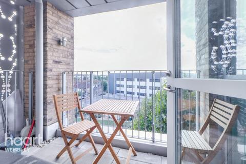 Alperton 1 bed apartment for sale