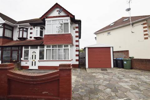 Rosslyn Crescent, WEMBLEY 3 bed semi