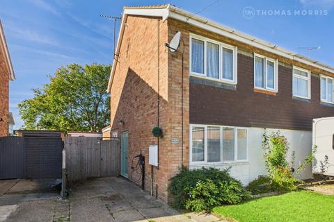 Westfield Road, Huntingdon PE28 3 bed semi