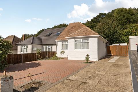Coombfield Drive, Dartford, Kent, DA2 2 bed bungalow for sale