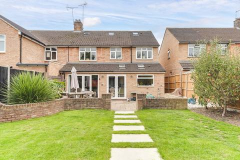 Essex Road, Stevenage SG1 5 bed semi