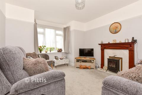 Lucerne Road, Shanklin, Isle of Wight 3 bed semi