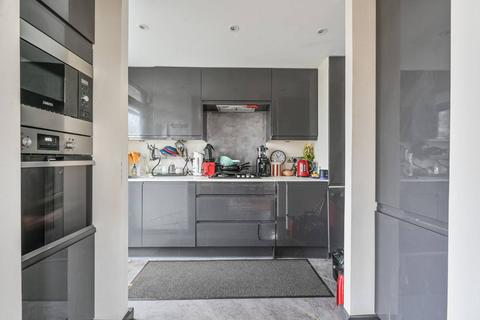 Shaw Court, Clapham Junction, London... 1 bed flat for sale