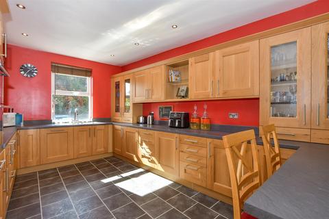 Tonbridge Road, Wateringbury... 6 bed end of terrace house for sale