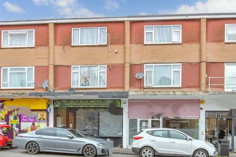 Holland Road, Chatham, Kent 2 bed duplex for sale