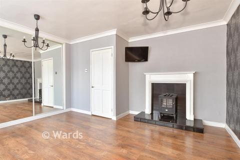 Holland Road, Chatham, Kent 2 bed duplex for sale