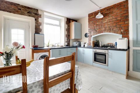 Lydgate Lane, Sheffield 4 bed terraced house for sale