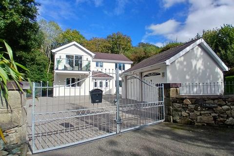 New Gerlan Road, Bethesda LL57 4 bed detached house for sale