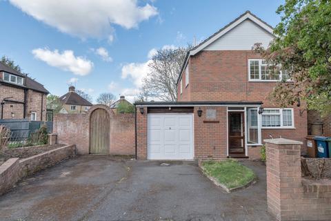Cannon Lane, Pinner 3 bed detached house for sale