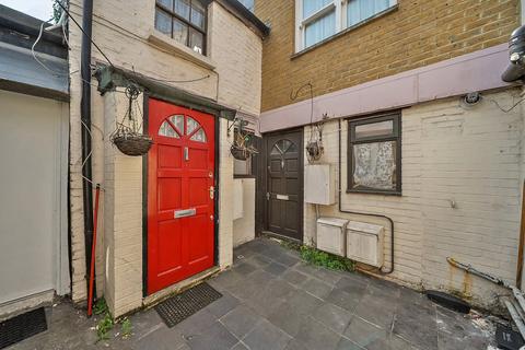 Uxbridge Road, London Studio for sale