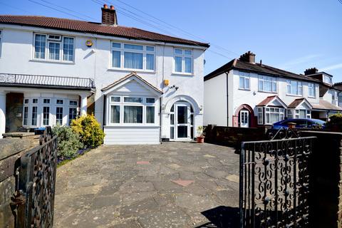 The Drive, MORDEN SM4 3 bed end of terrace house for sale