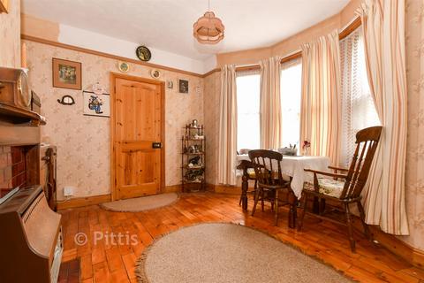 St. John's Road, Newport, Isle of Wight 4 bed detached house for sale