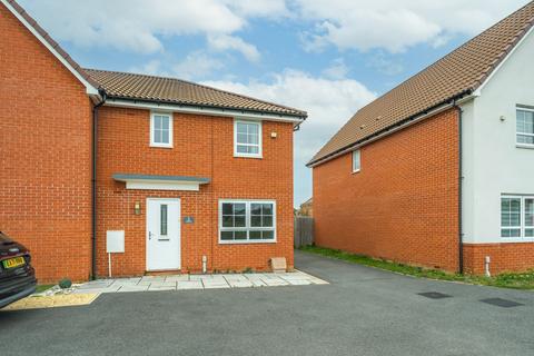 Jessup Road, Watton 3 bed semi