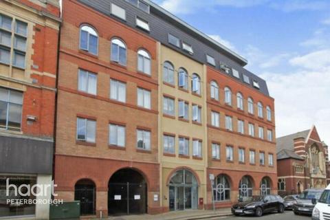 Park Road, Peterborough 2 bed flat for sale