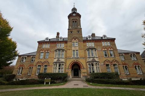 Flat 7 Elizabeth House, Keele Close... 2 bed flat for sale