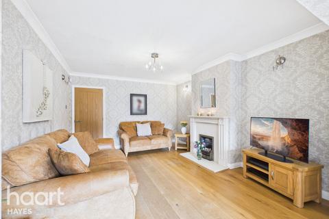 Westacott, Hayes 3 bed semi