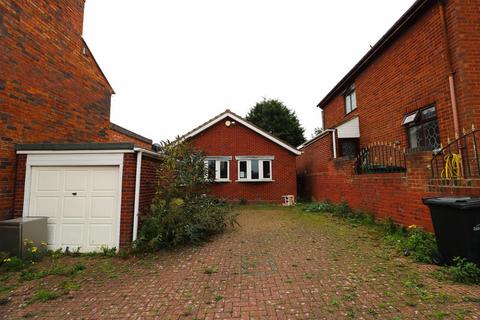 Bank Street, Stourbridge 2 bed bungalow for sale