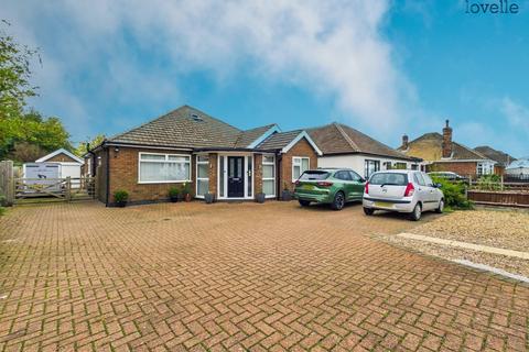 Mill Lane, Saxilby, LN1 3 bed bungalow for sale