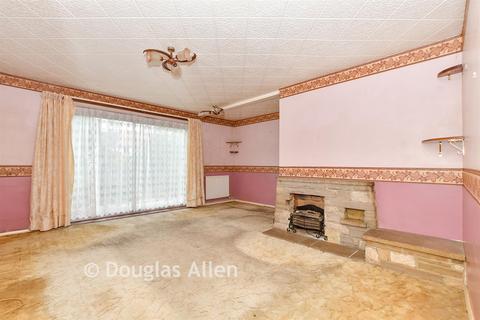 Dengayne, Basildon, Essex 2 bed terraced house for sale