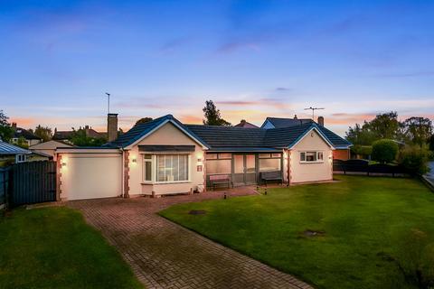 Applecroft Road, Selby 3 bed detached bungalow for sale