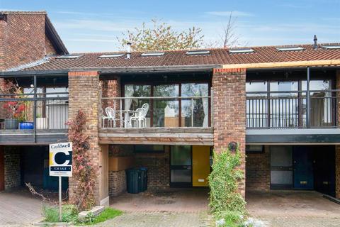 Dyers Mews, Neath Hill, Milton Keynes 1 bed house for sale