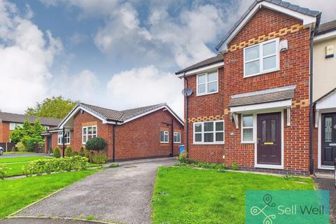 Redpoll Close, Manchester M28 3 bed semi