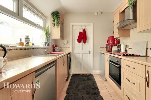 Ashley Downs, Lowestoft 3 bed terraced house for sale