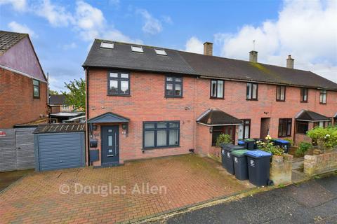 Colson Road, Loughton, Essex 4 bed end of terrace house for sale