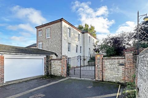 Friary Lane, Chichester PO19 5 bed detached house for sale