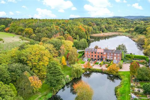 4, Lancelot House, Hurcott Village... 3 bed terraced house for sale